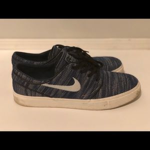Blue Nike skaters
